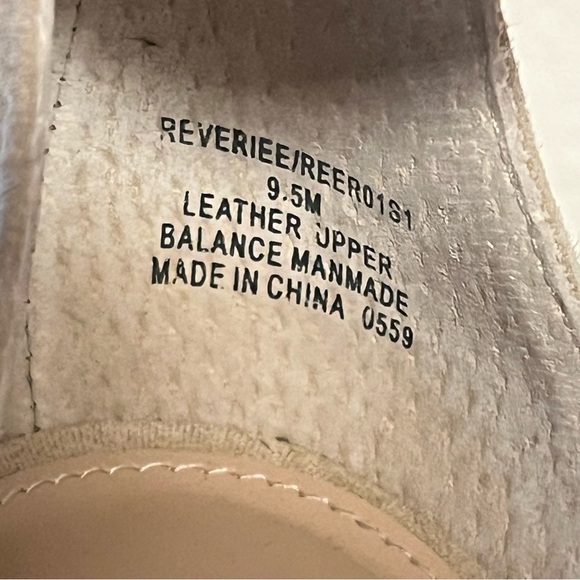 Steve Madden Reverie suede Sandals, chunky heel, nude, size 9.5, like new! - Picture 5 of 11